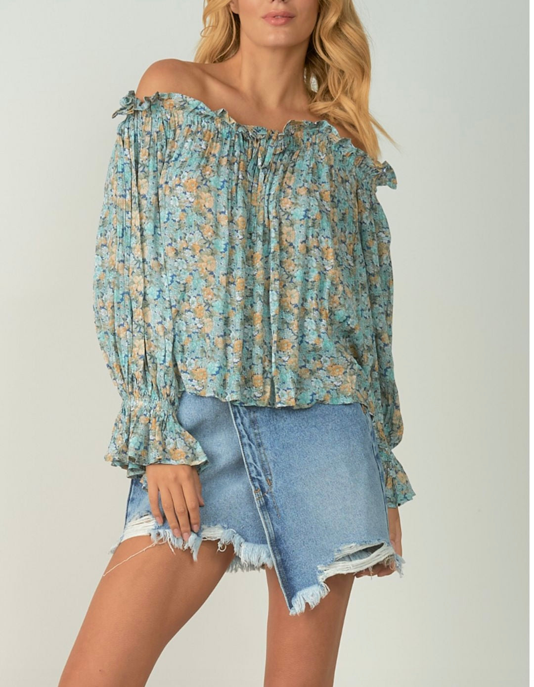 ELAN Off-the-Shoulder blouse
