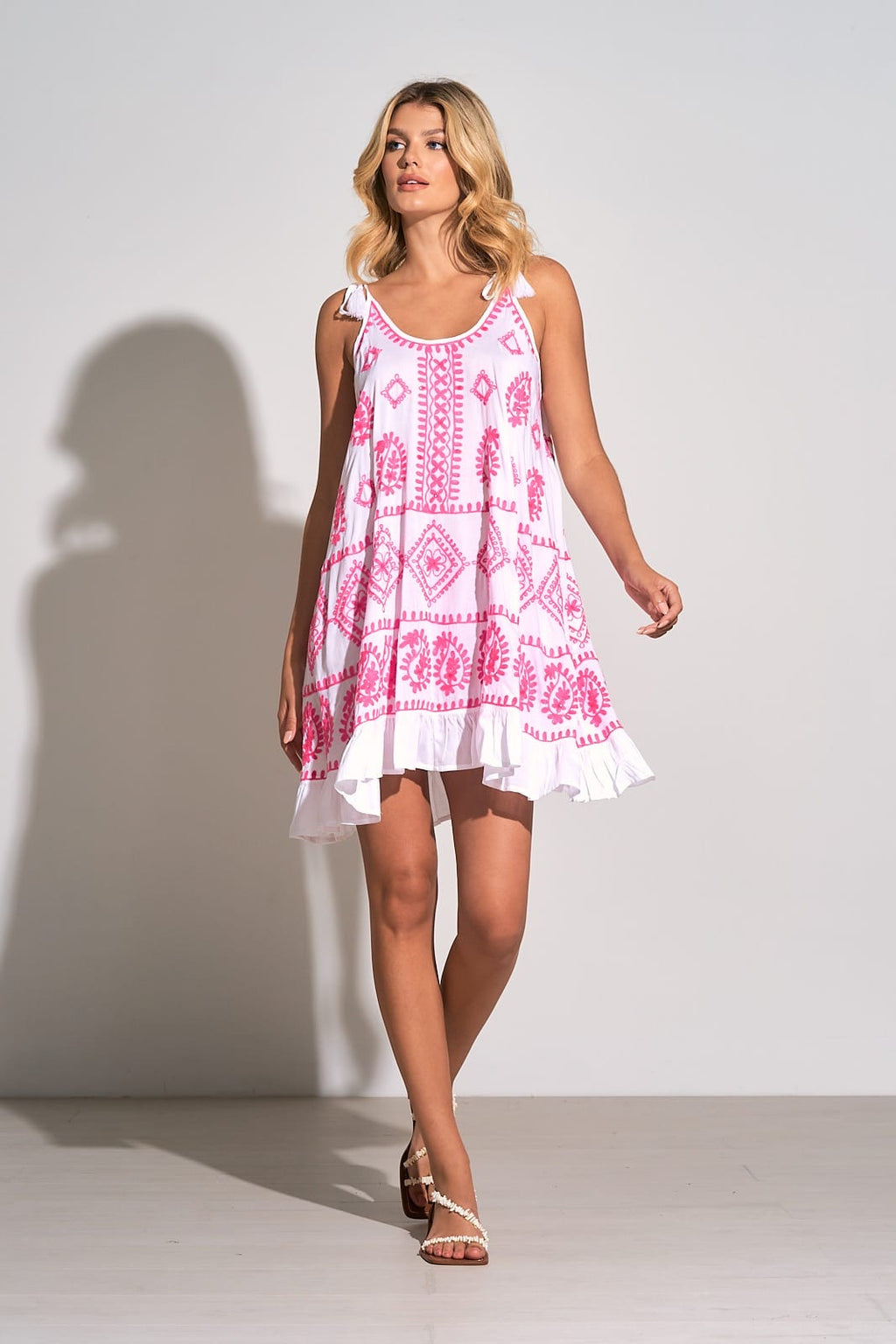 ELAN LAYING LOW SWING Dress