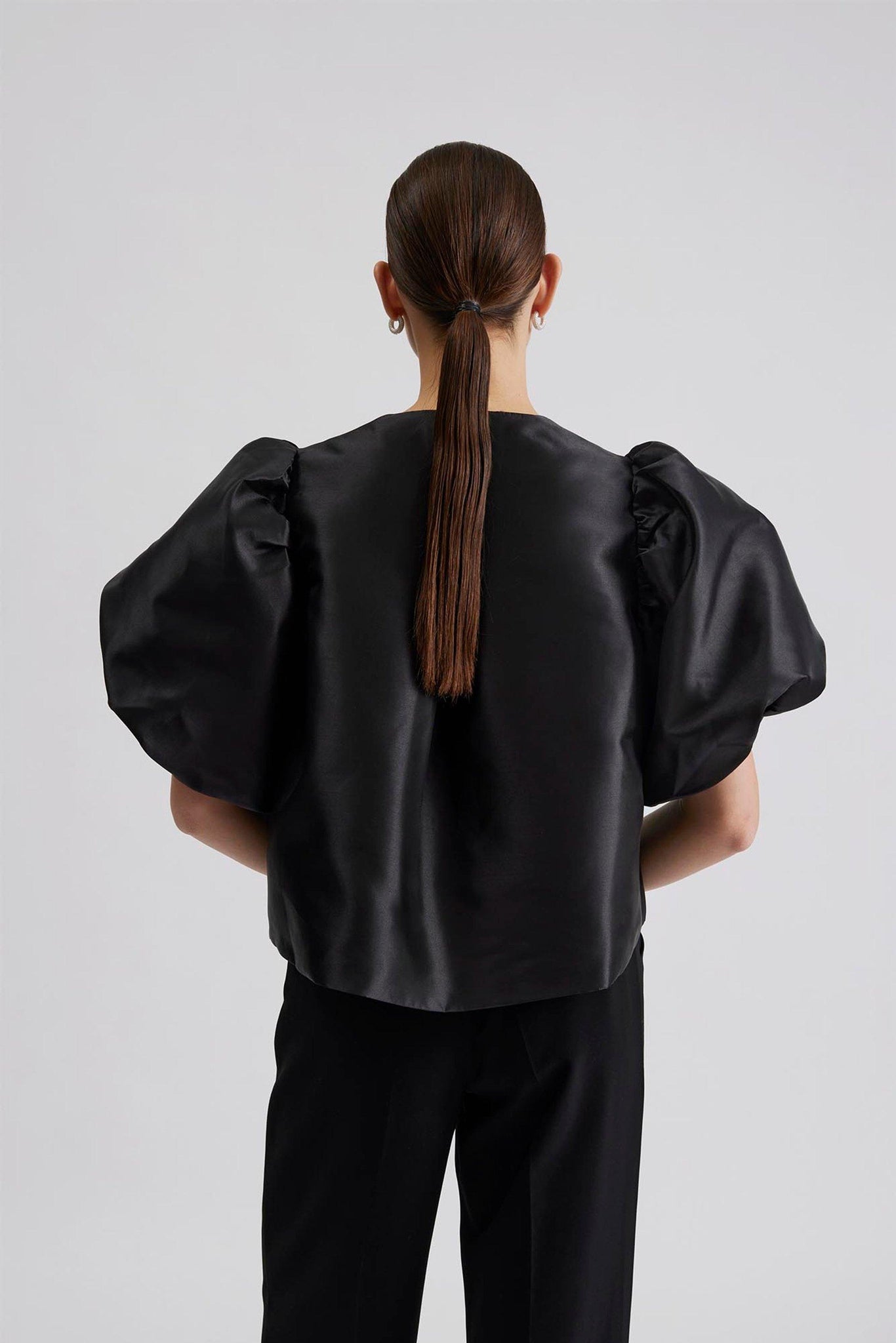 CLEO POUF SLEEVE BLOUSE BLACK